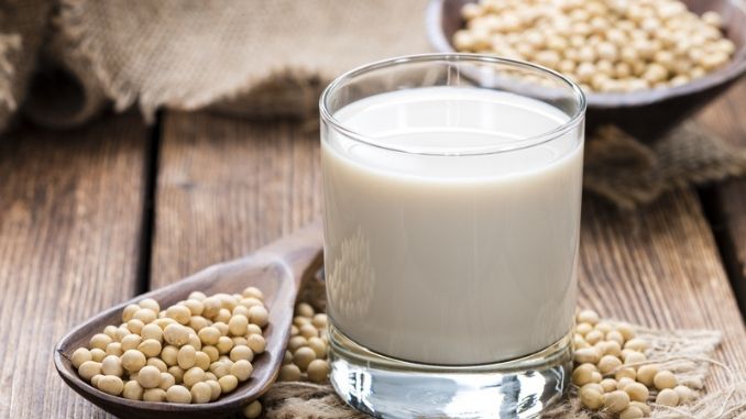 Hypothyroidism VS Hyperthyroidism-glass-soy-milk