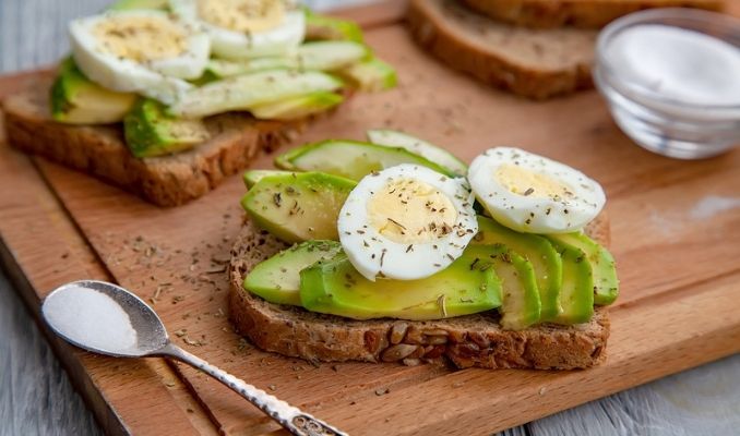 ripe avocado sandwiches