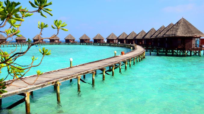 resort-maldives-bungalows